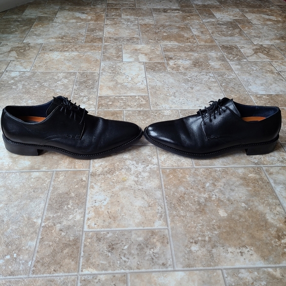 Cole Haan New Men's 10 Oxford style dress shoes - Picture 4 of 6